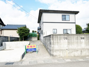鯖江市三六町1丁目【土地付き中古住宅】